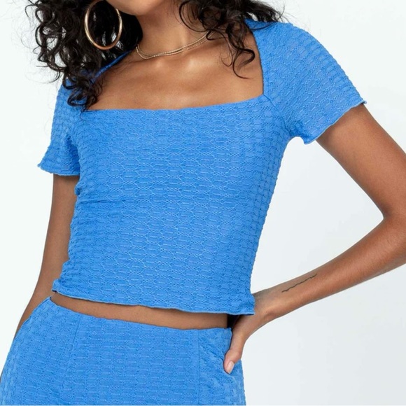 Princess Polly Merrin Blue Top Cut Out Back Blue  Short Sleeve Lightweight S 4 - Picture 1 of 9